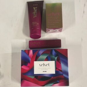 Avon Velvet Set in Fuchsia with Jewel-Tone Ribbon Accents